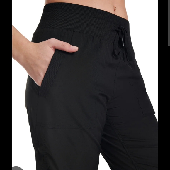 Lightweight athletic capri joggers XS - Picture 3 of 8